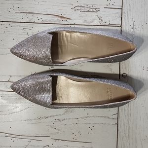 Stuart Weitzman ladies 7 1/2 M 7.5 M Shiny Flat Shoes
